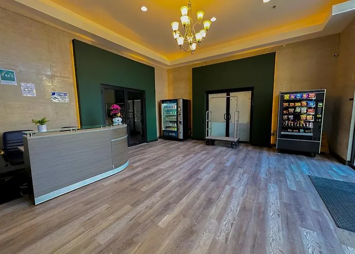 Group-friendly 5br Near Mccormick - Sleeps 12