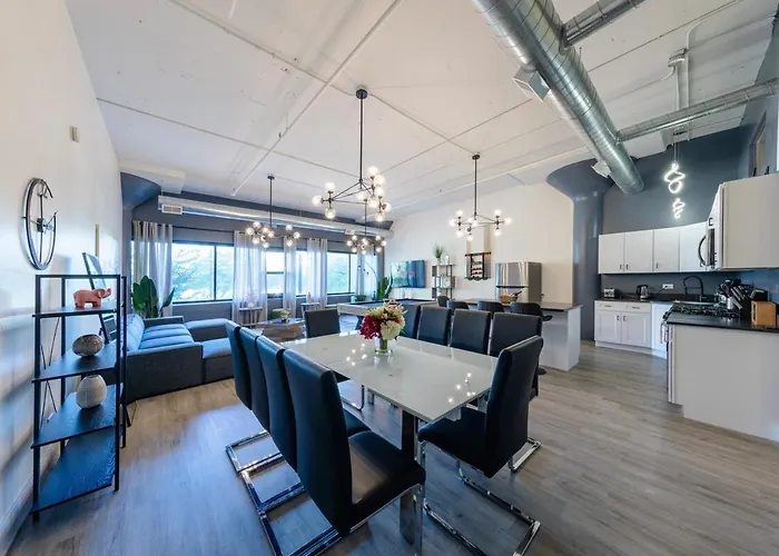 Group-friendly 5br Near Mccormick - Sleeps 12