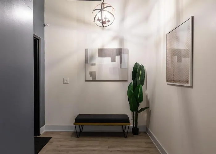Group-friendly 5br Near Mccormick - Sleeps 12 * Chicago