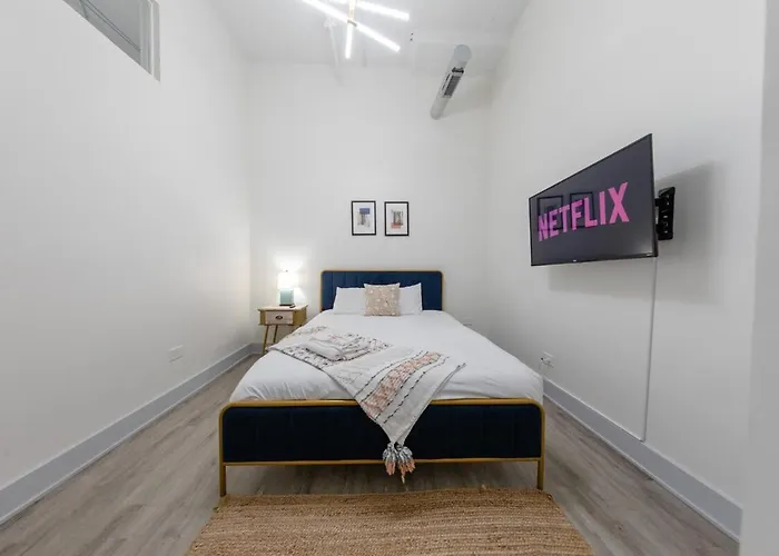Apartment Group-friendly 5br Near Mccormick - Sleeps 12 *